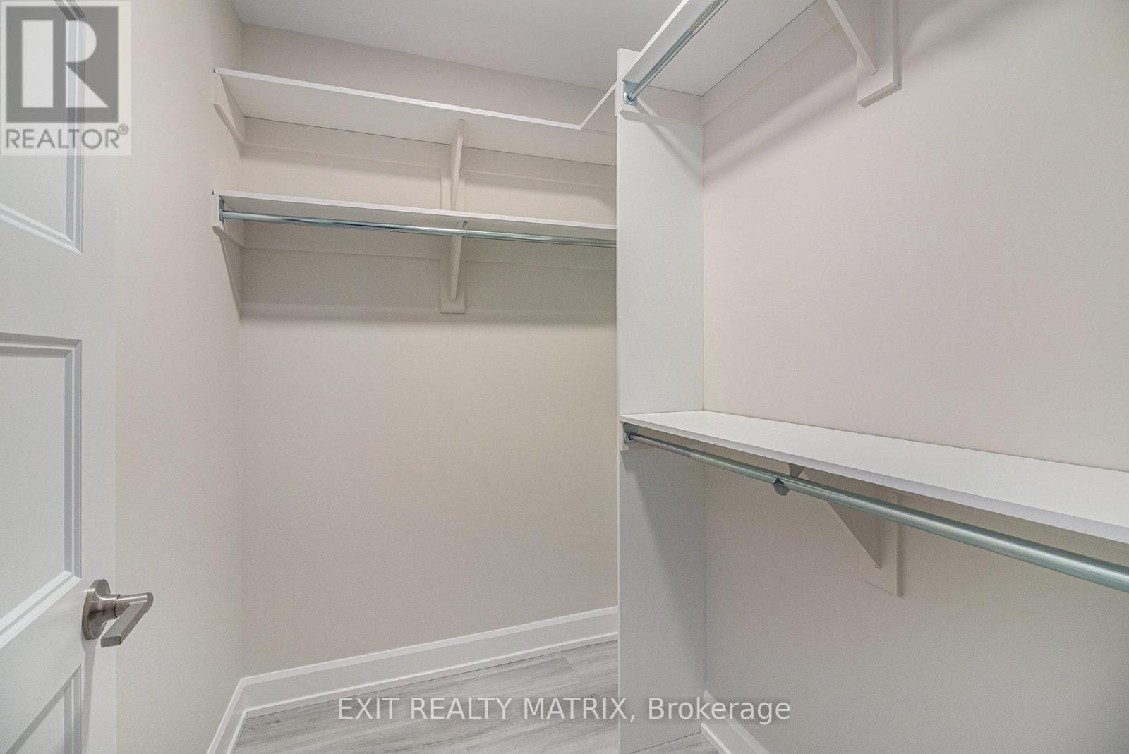 1208 Montblanc Crescent, Russell, ON - Indoor With Storage