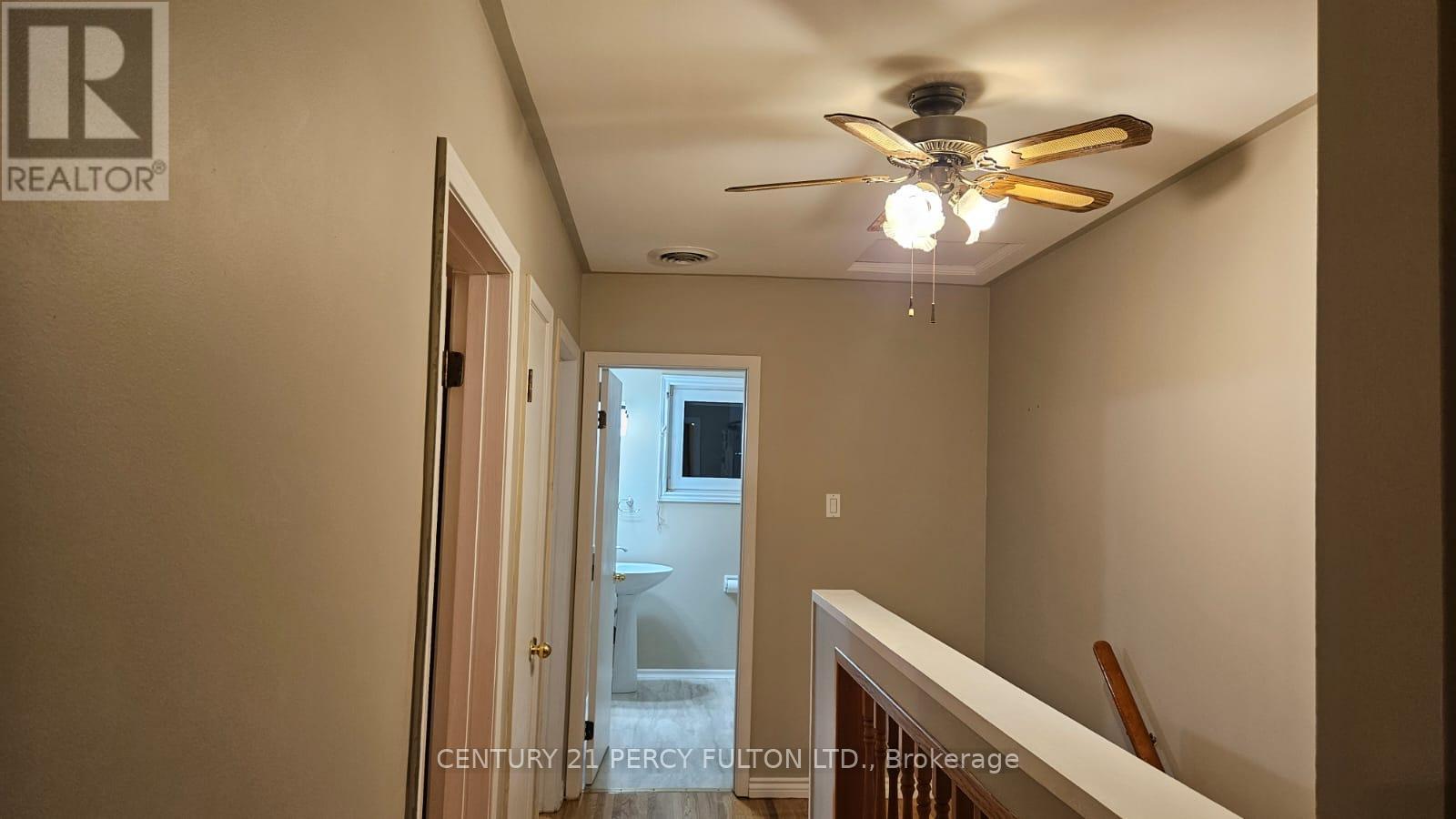 648 Minto Street W, Oshawa, ON - Indoor Photo Showing Other Room