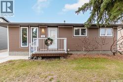 1534 Vaughan STREET Moose Jaw, SK S6H 6S7