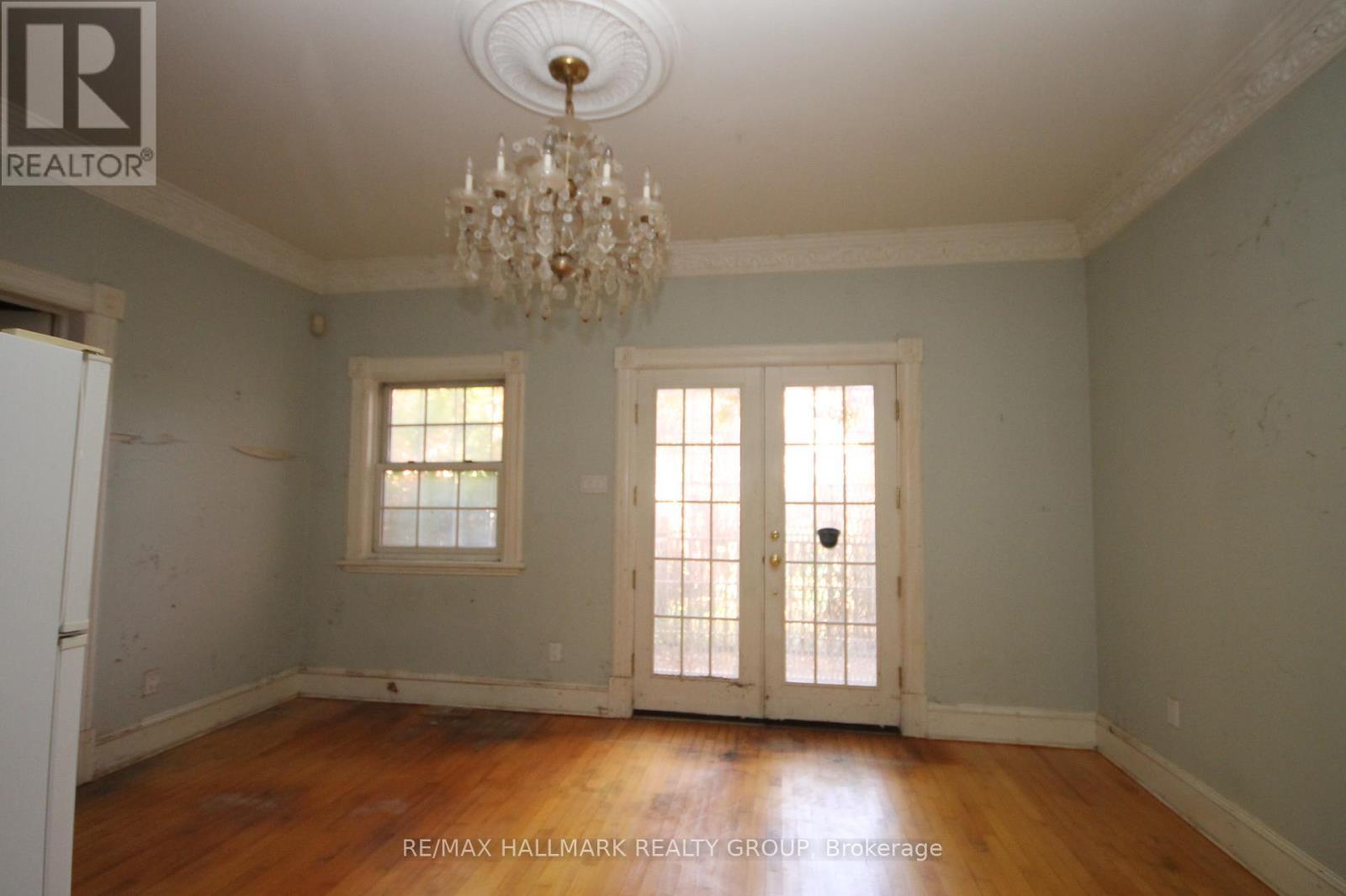 301 Waverley Street, Ottawa, ON - Indoor Photo Showing Other Room