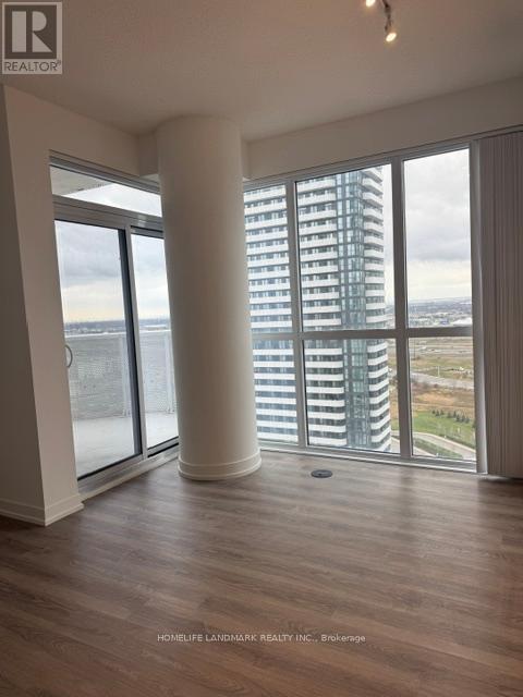 2212 - 8 Interchange Way, Vaughan, ON - Indoor Photo Showing Other Room