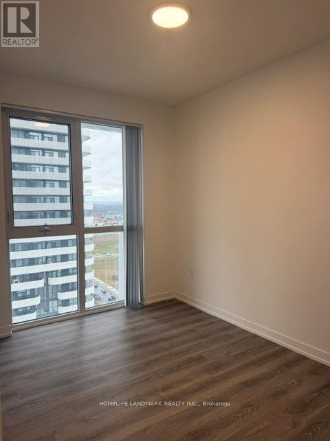 2212 - 8 Interchange Way, Vaughan, ON - Indoor Photo Showing Other Room