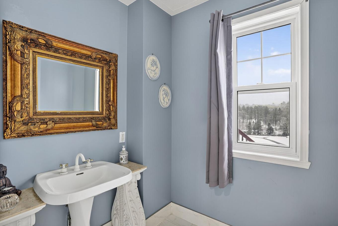 Salle d'eau - 22 Ch. Constantineau, Grenville-Sur-La-Rouge, QC - Indoor Photo Showing Bathroom