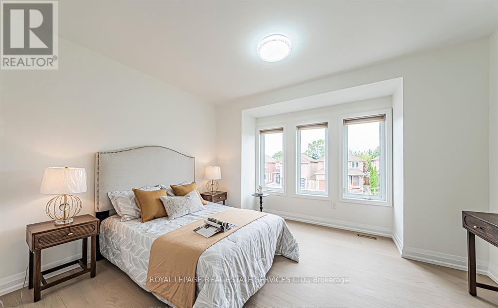 4797 Rosebush Road, Mississauga, ON - Indoor Photo Showing Bedroom