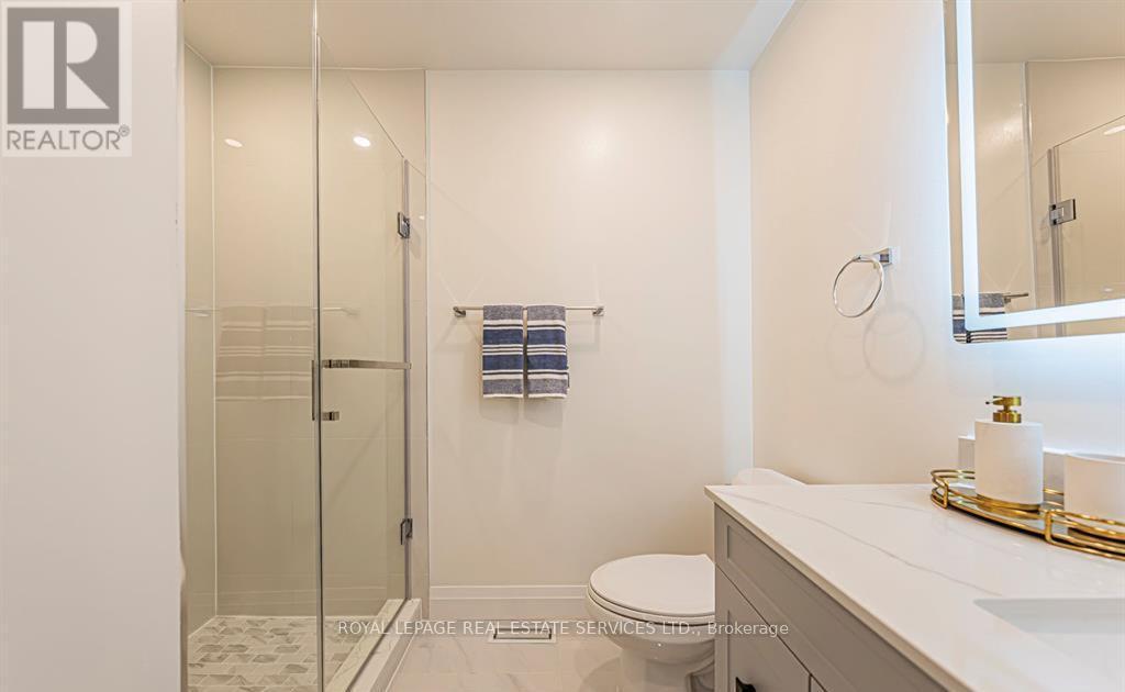 4797 Rosebush Road, Mississauga, ON - Indoor Photo Showing Bathroom