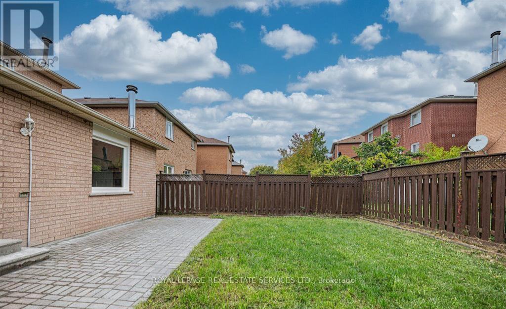 4797 Rosebush Road, Mississauga, ON - Outdoor