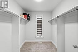 Walk-In Closet -
