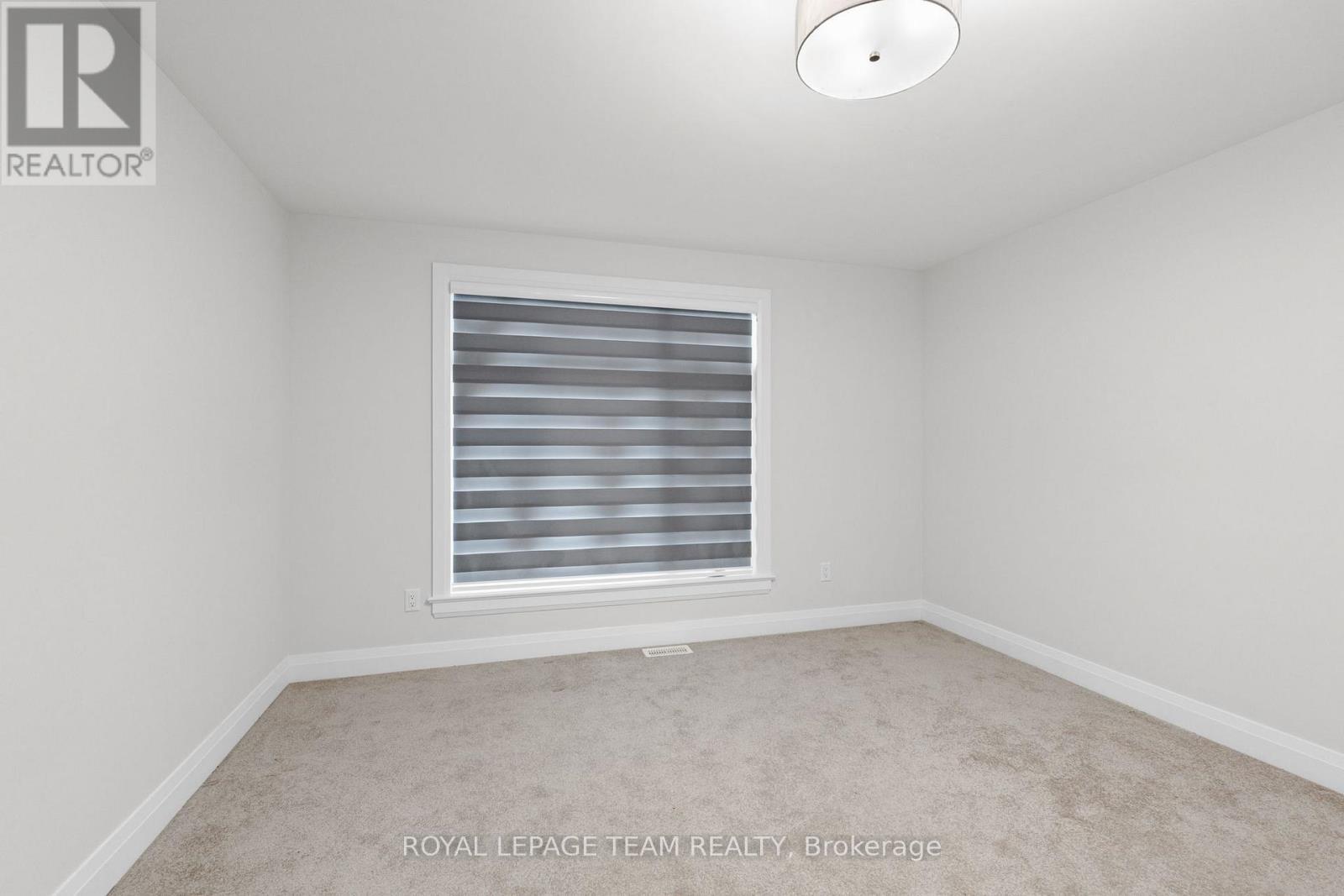 Bedroom With 4 Piece Ensuite - 200 Ketchikan Crescent, Ottawa, ON - Indoor Photo Showing Other Room