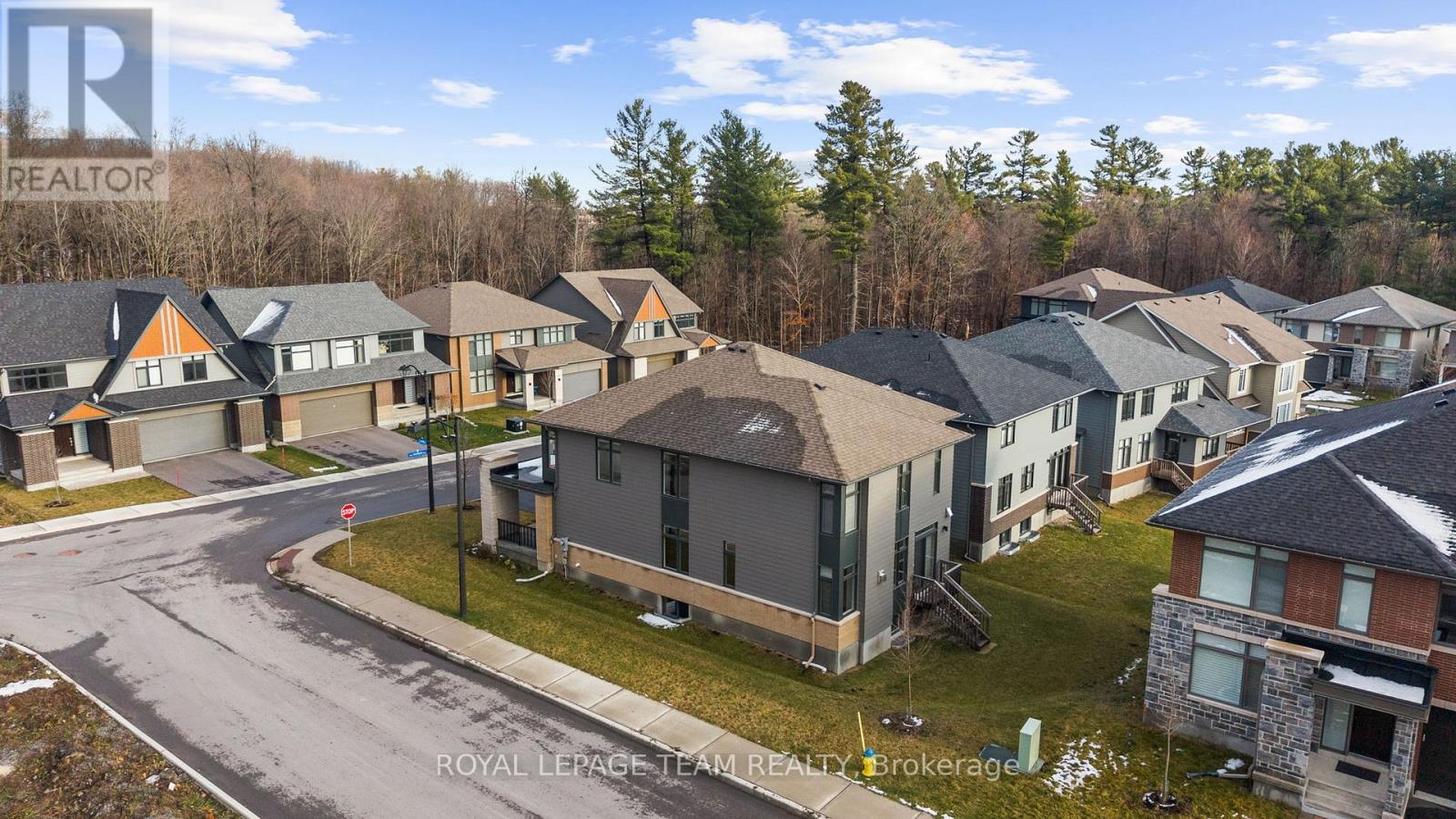 200 Ketchikan Crescent, Ottawa, ON - Outdoor