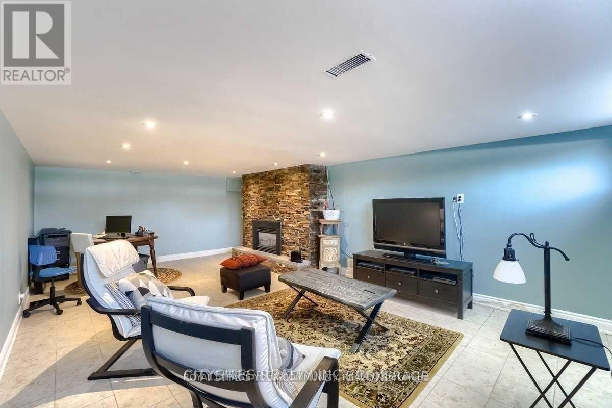 5890 15Th Side Road, King, ON - Indoor With Fireplace