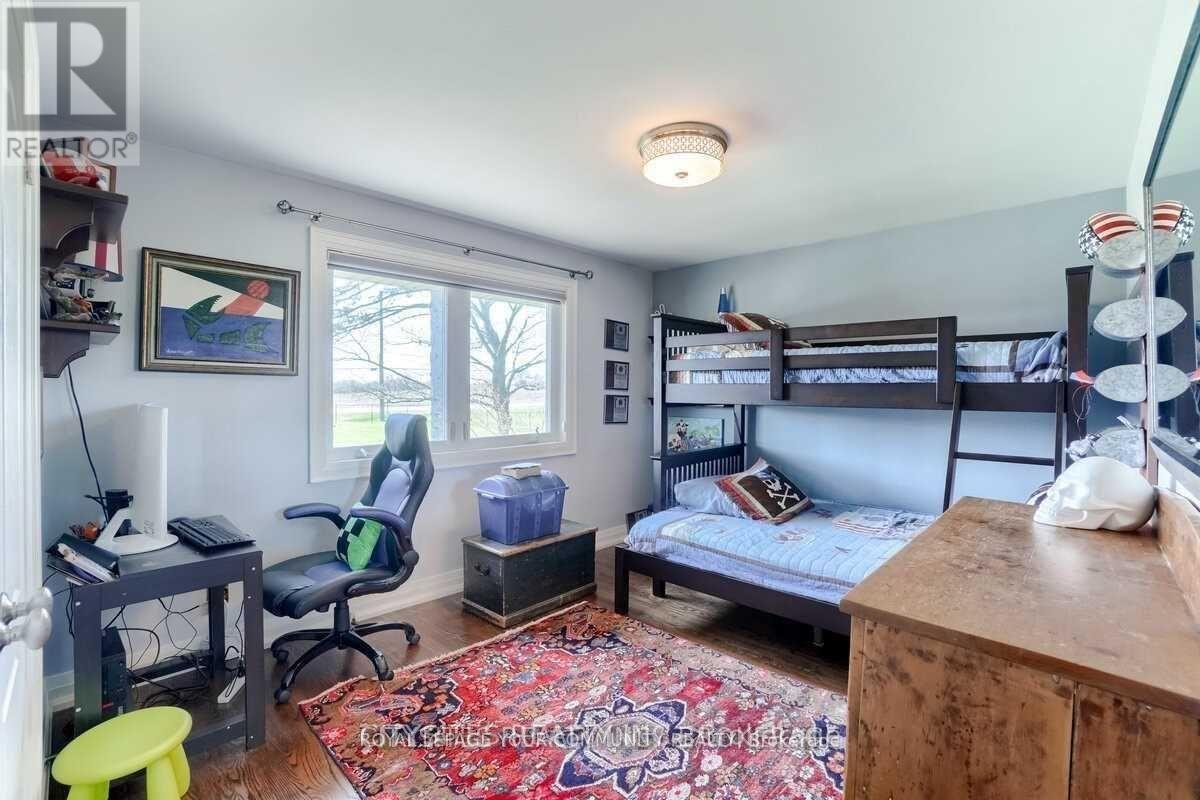5890 15Th Side Road, King, ON - Indoor Photo Showing Bedroom