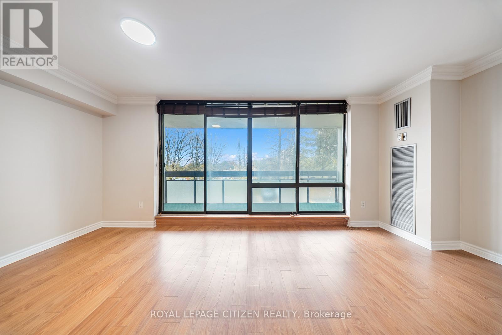 202 - 260 Seneca Hill Drive, Toronto, ON - Indoor Photo Showing Other Room