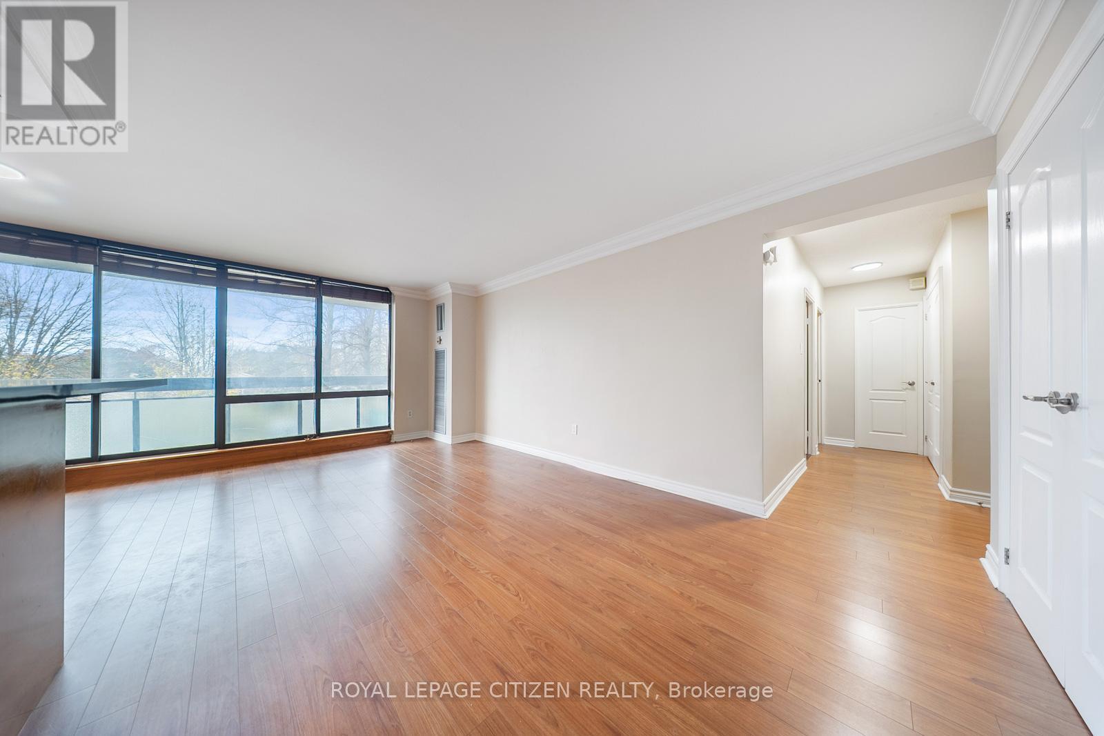 202 - 260 Seneca Hill Drive, Toronto, ON - Indoor Photo Showing Other Room