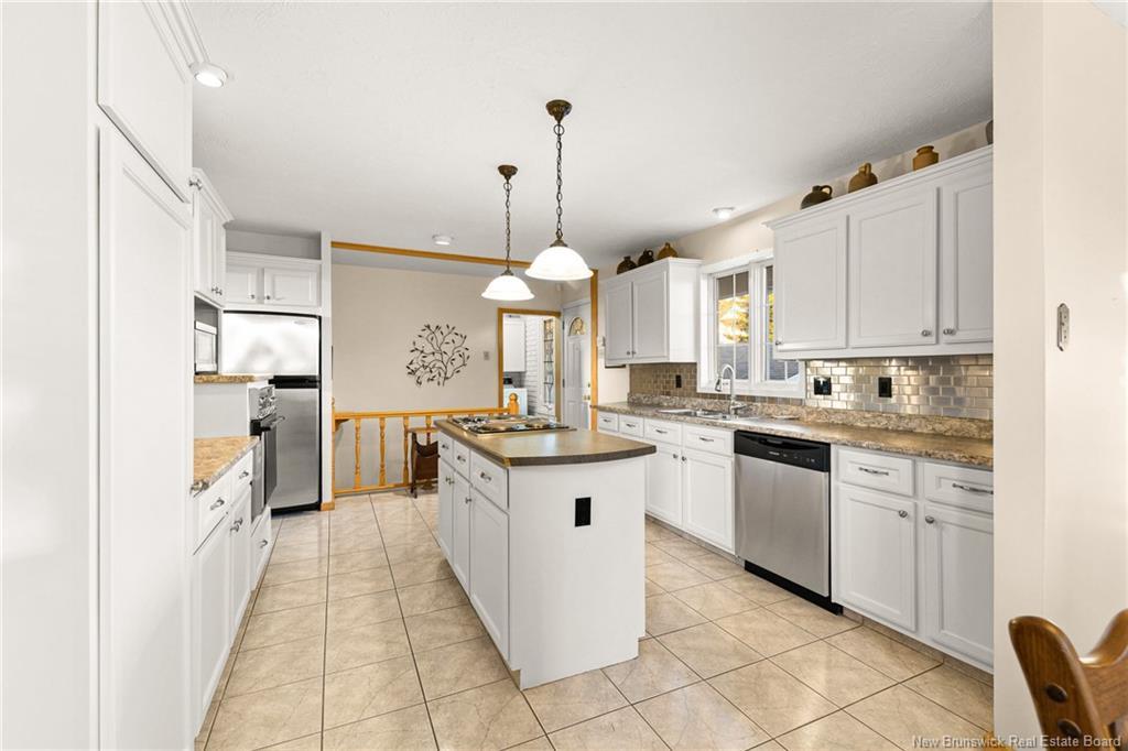 641-643 Evangeline St, Dieppe, NB