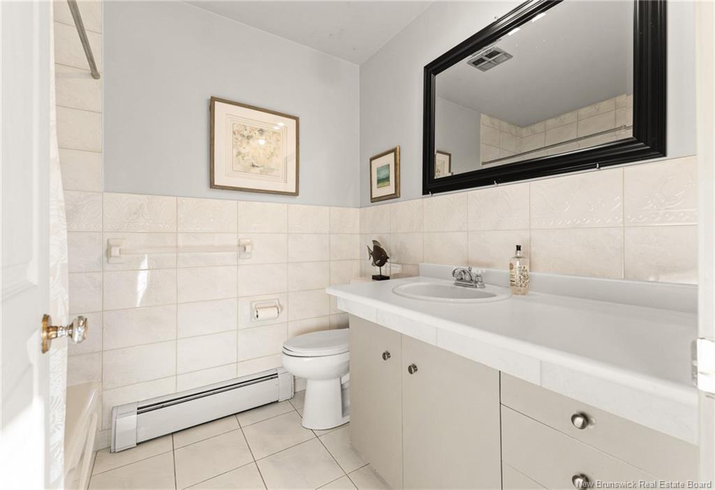 641-643 Evangeline St, Dieppe, NB