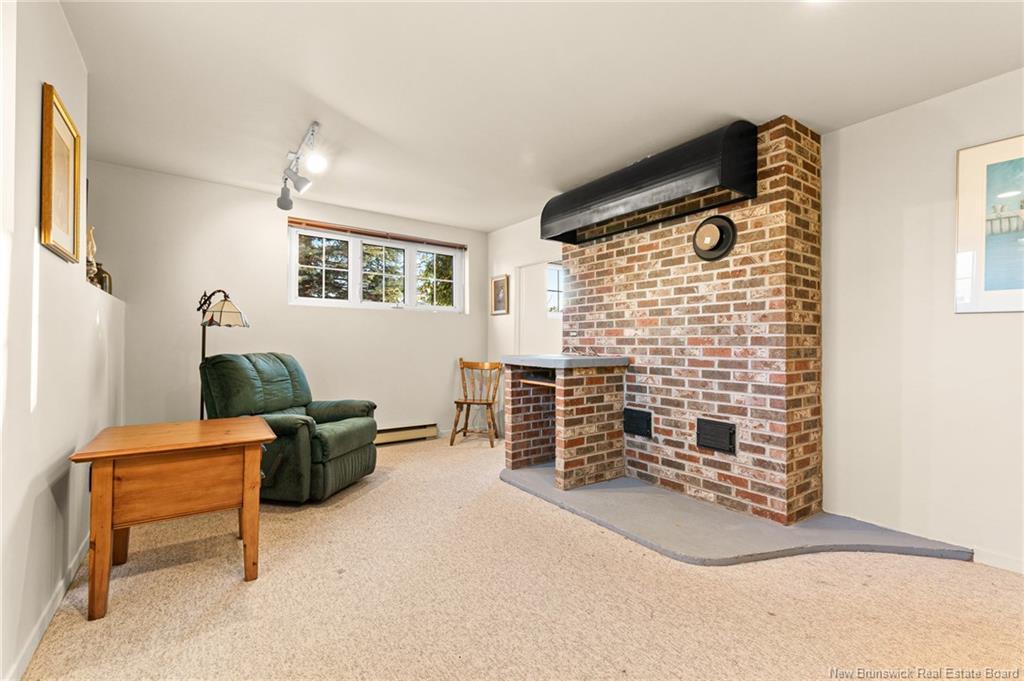 641-643 Evangeline St, Dieppe, NB