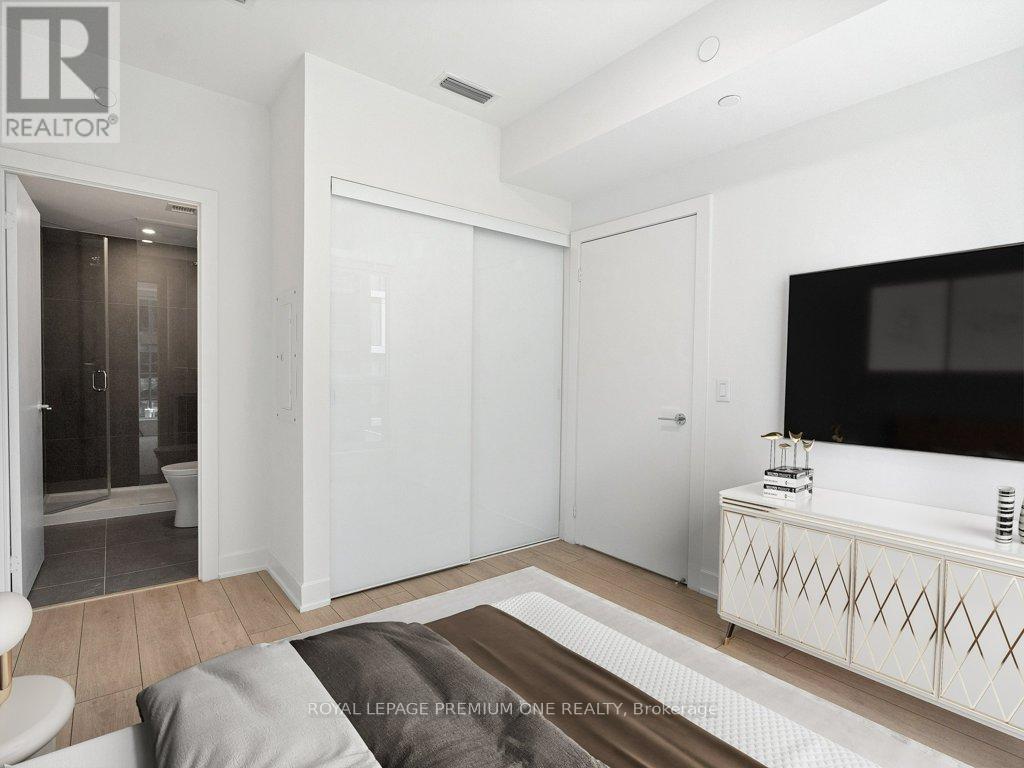 710 - 15 Mercer Street, Toronto, ON - Indoor Photo Showing Bathroom