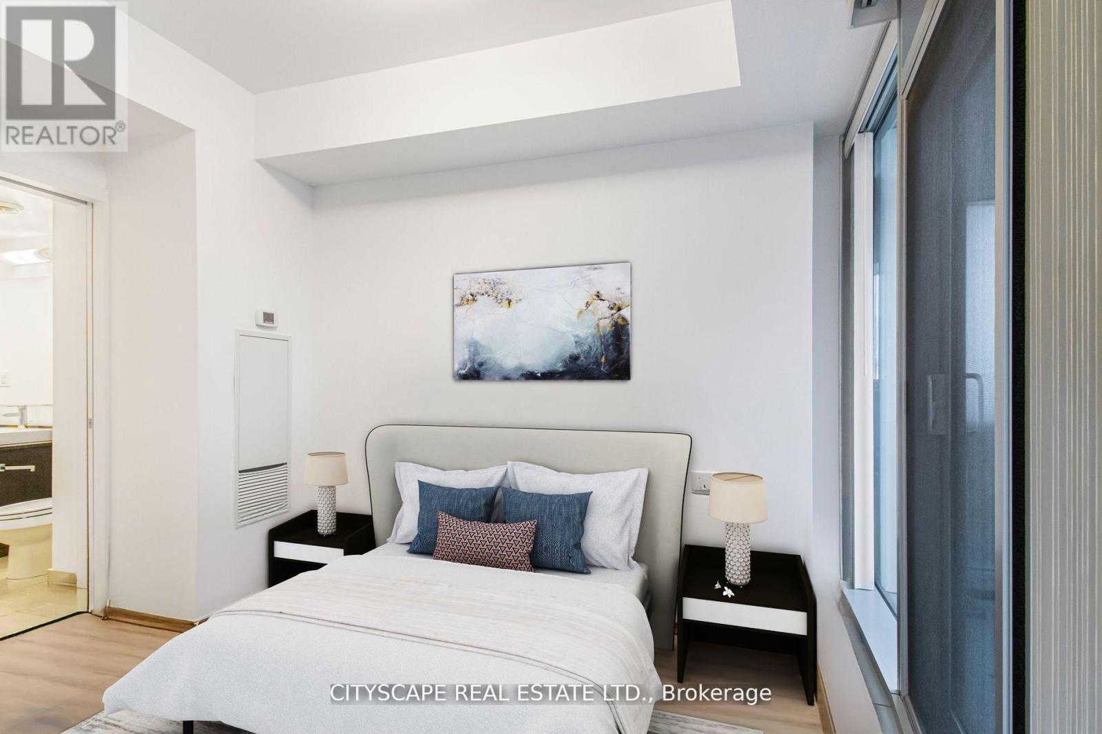 3910 - 12 York Street, Toronto, ON - Indoor Photo Showing Bedroom