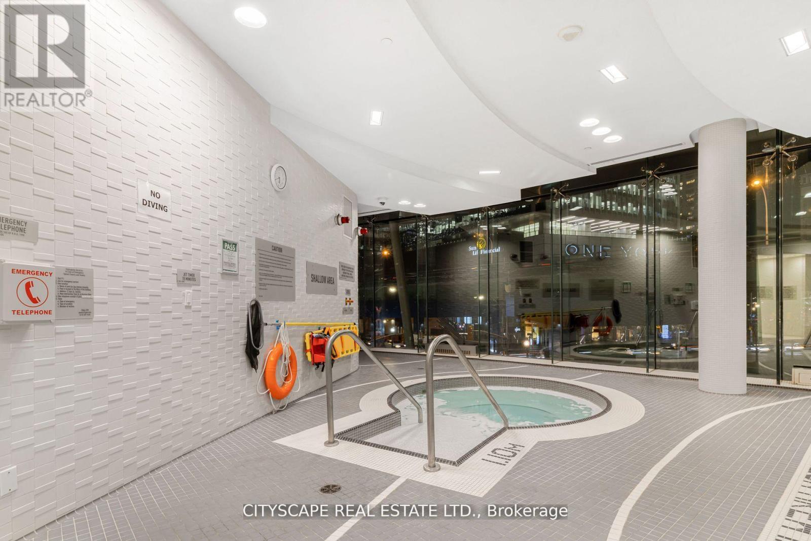 3910 - 12 York Street, Toronto, ON - Photo Showing Other Room With In Ground Pool