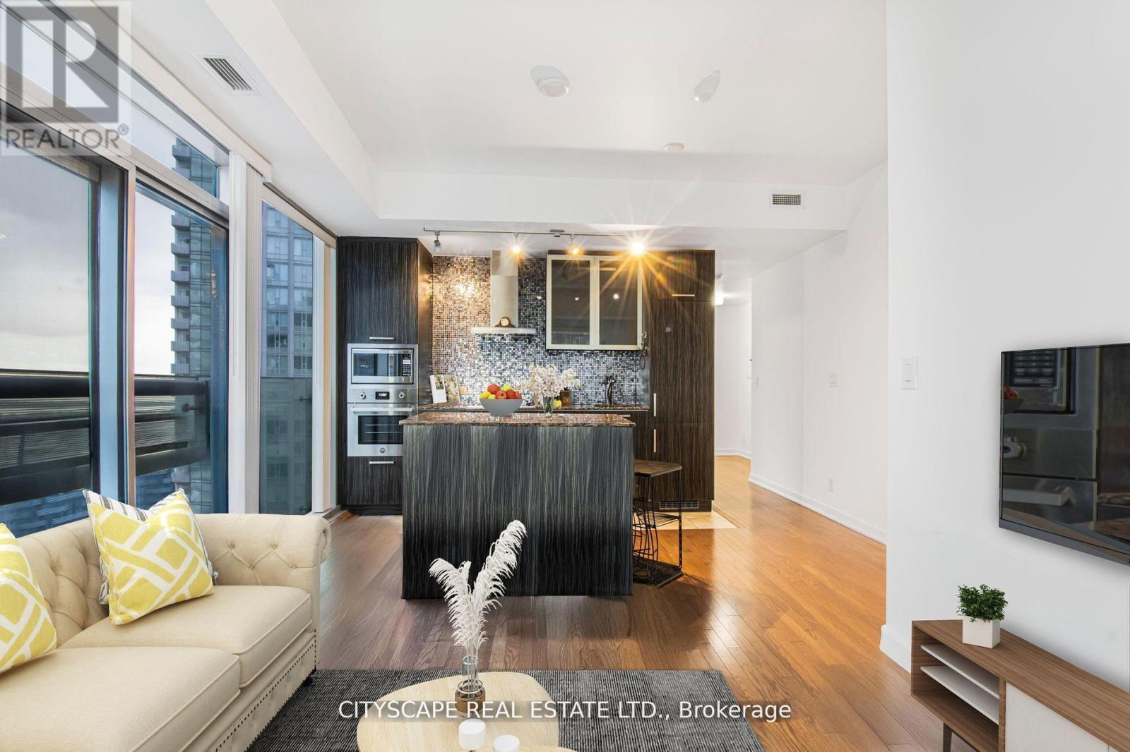 3910 - 12 York Street, Toronto, ON - Indoor Photo Showing Other Room