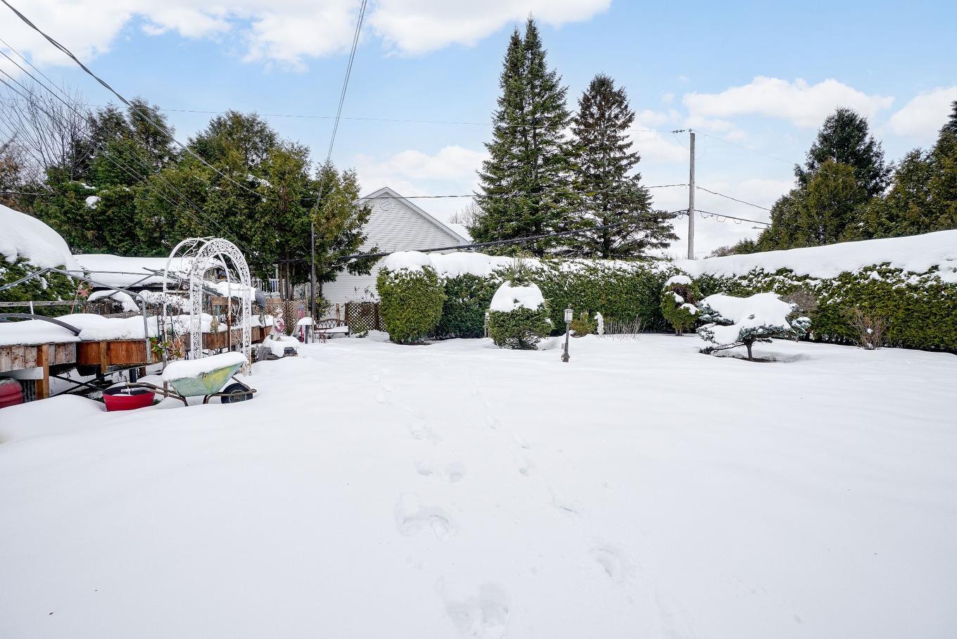 Cour - 7020 Ch. Forest, Terrebonne (La Plaine), QC - Outdoor