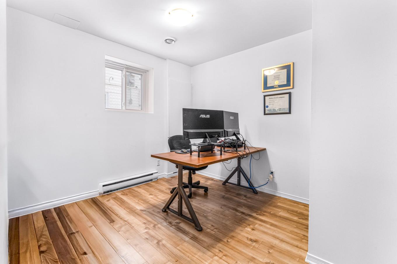 Bureau - 8512 Rue Bonamour, Laval (Auteuil), QC - Indoor Photo Showing Office