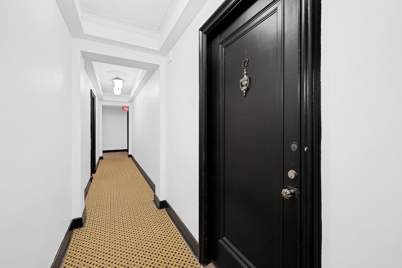 Exterior entrance - C72-3940 Ch. De La Côte-Des-Neiges, Montréal (Ville-Marie), QC - Indoor Photo Showing Other Room