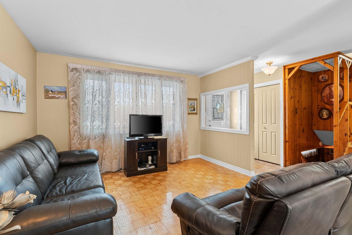 Salon - 615 Rue Piché, Terrebonne (Terrebonne), QC - Indoor Photo Showing Living Room