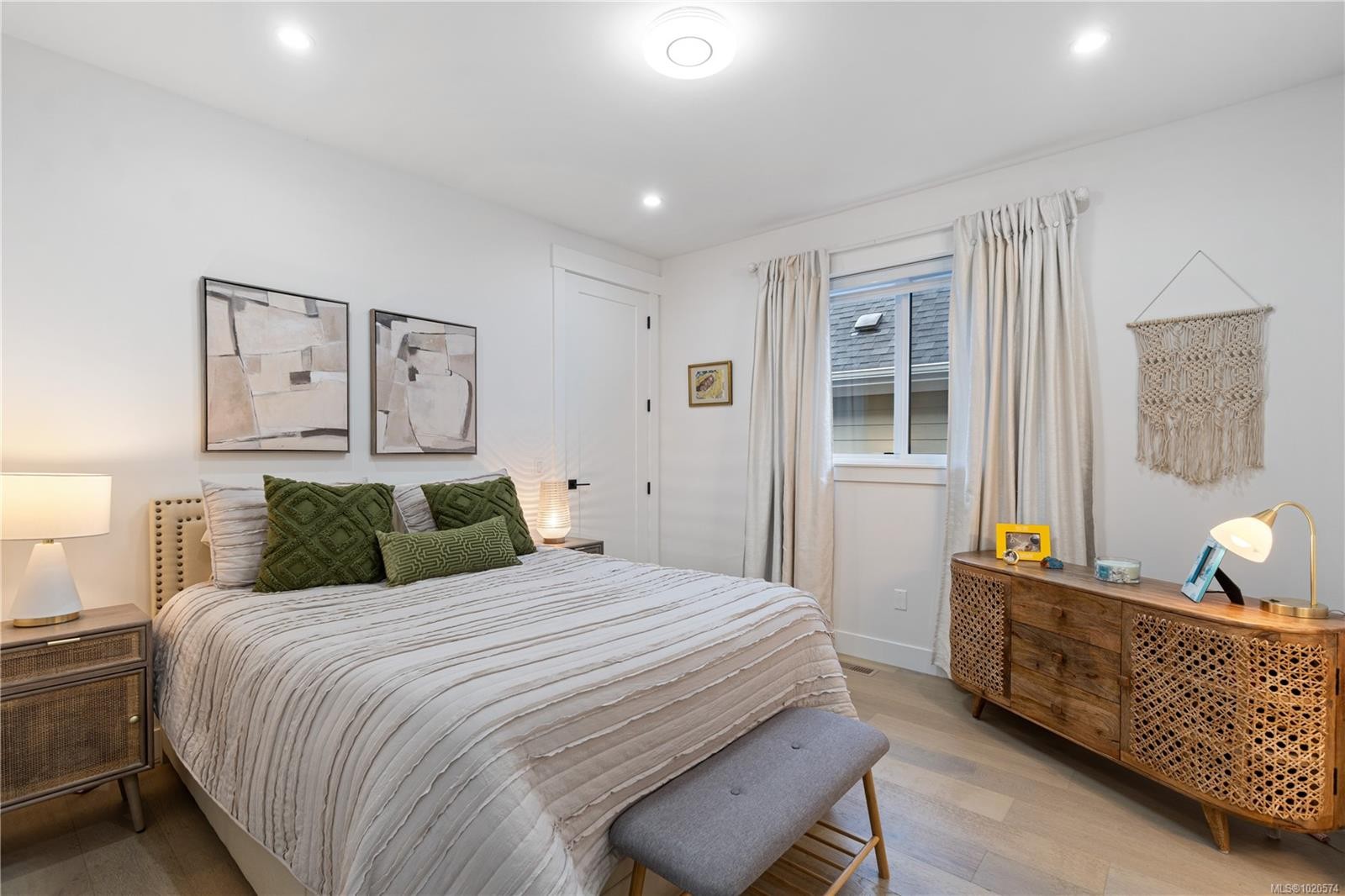 682 Briarwood Dr, Parksville, BC