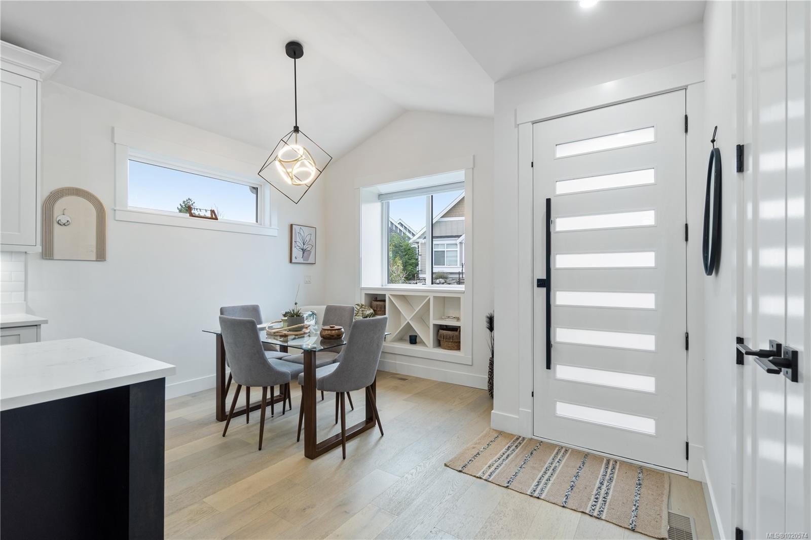 682 Briarwood Dr, Parksville, BC