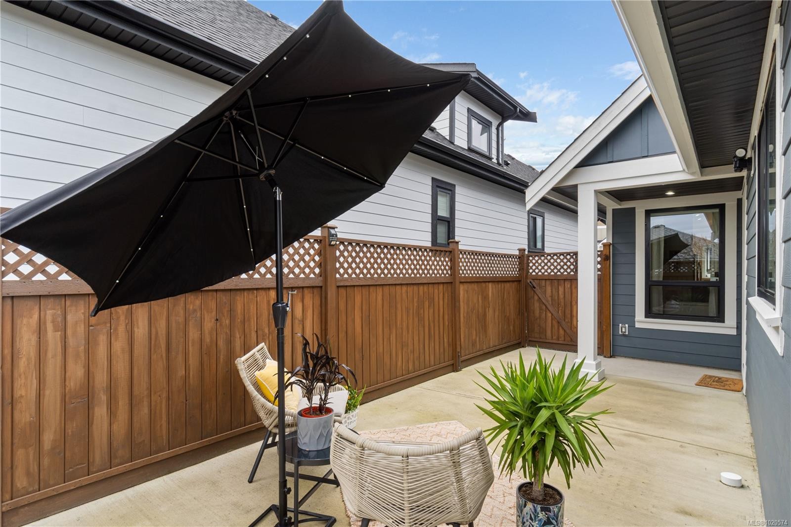 682 Briarwood Dr, Parksville, BC