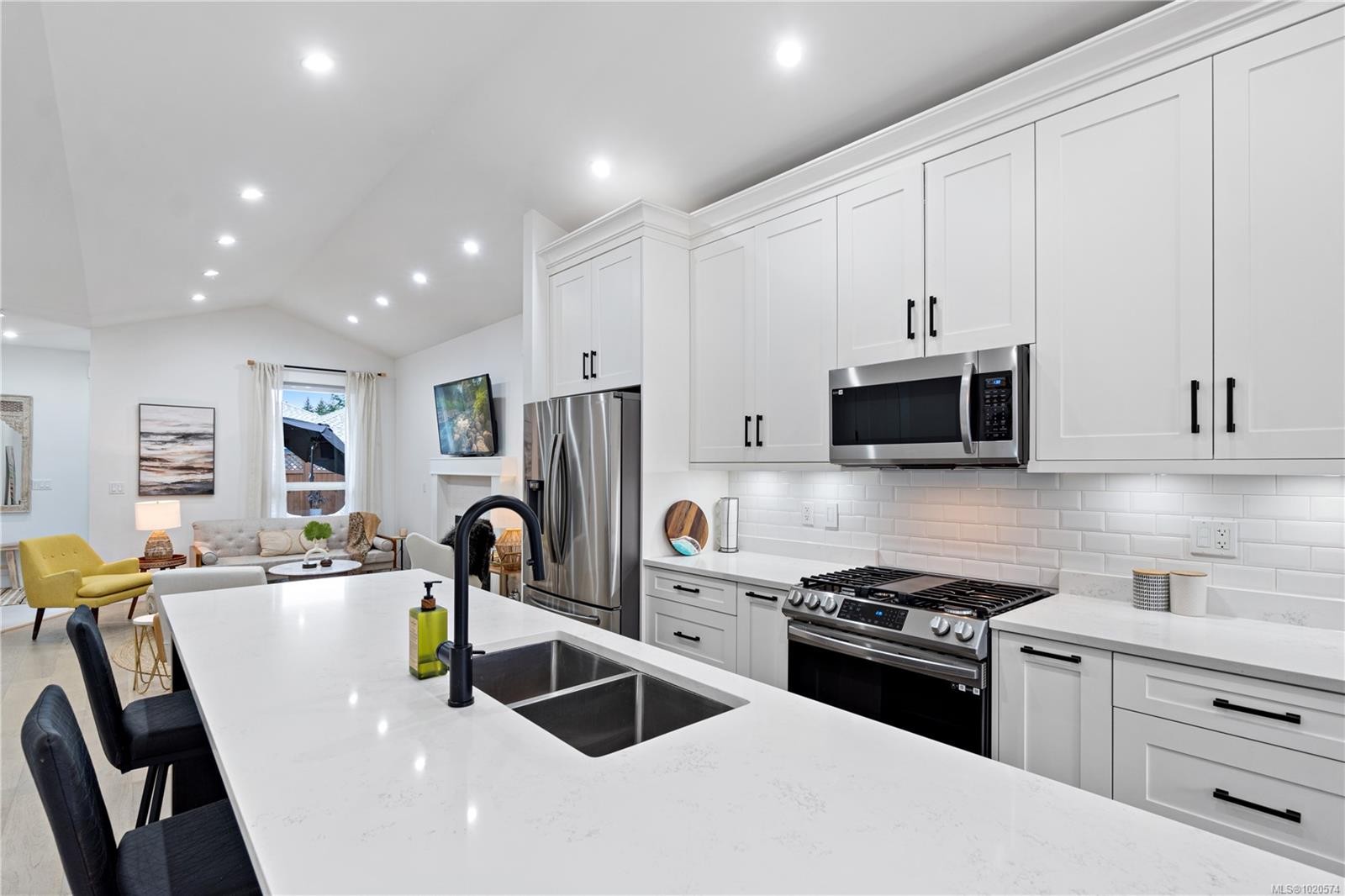 682 Briarwood Dr, Parksville, BC