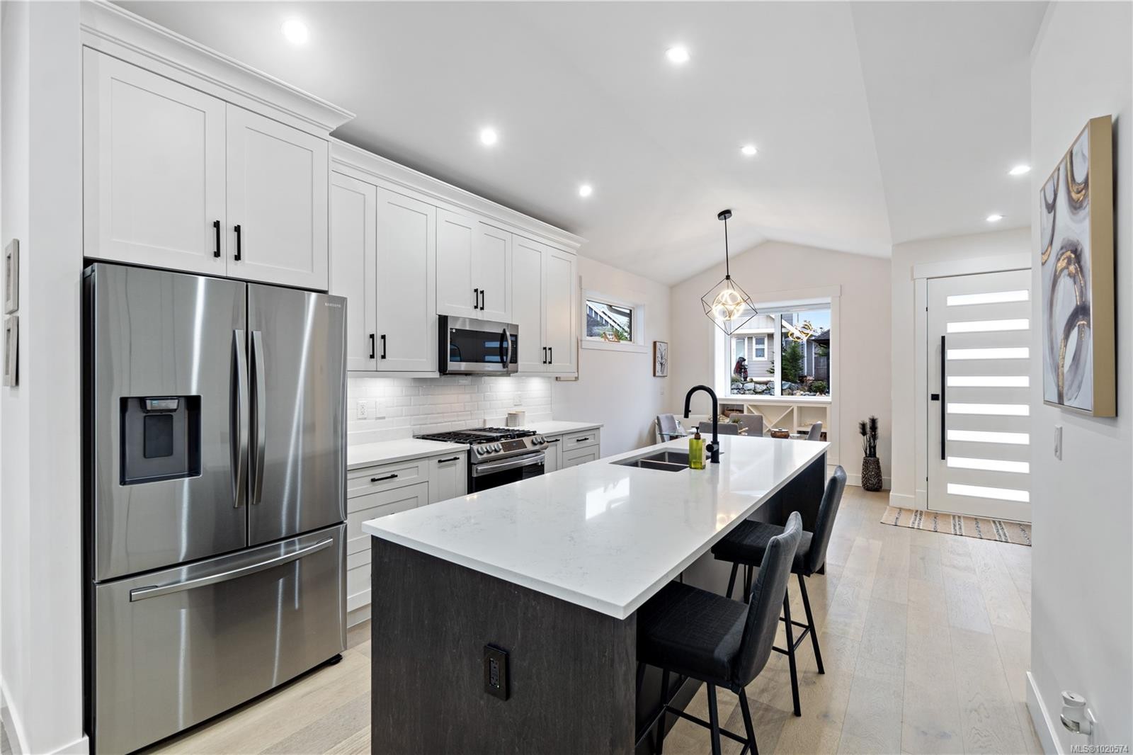 682 Briarwood Dr, Parksville, BC