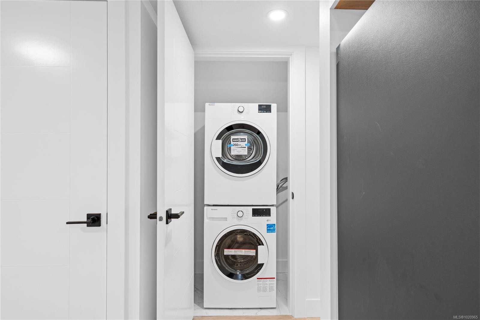 631 Eighth St, Nanaimo, BC