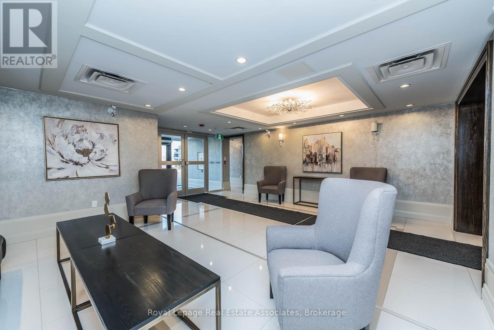 304 - 40 Via Rosedale Way, Brampton, ON - Indoor