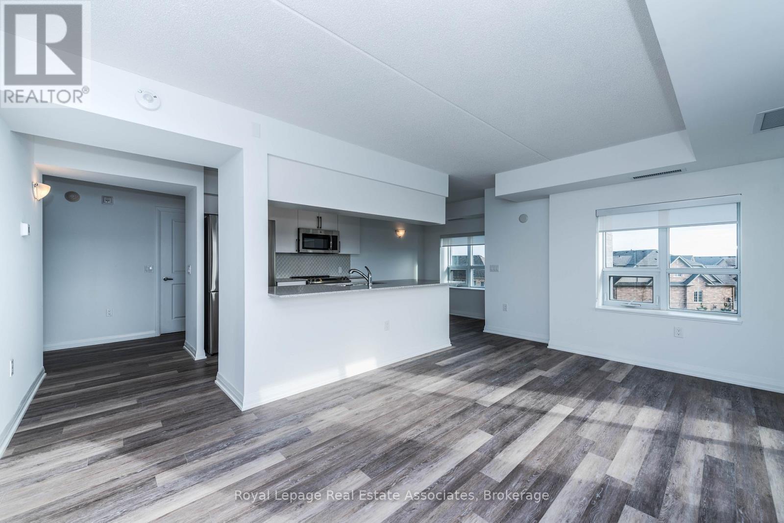 304 - 40 Via Rosedale Way, Brampton, ON - Indoor