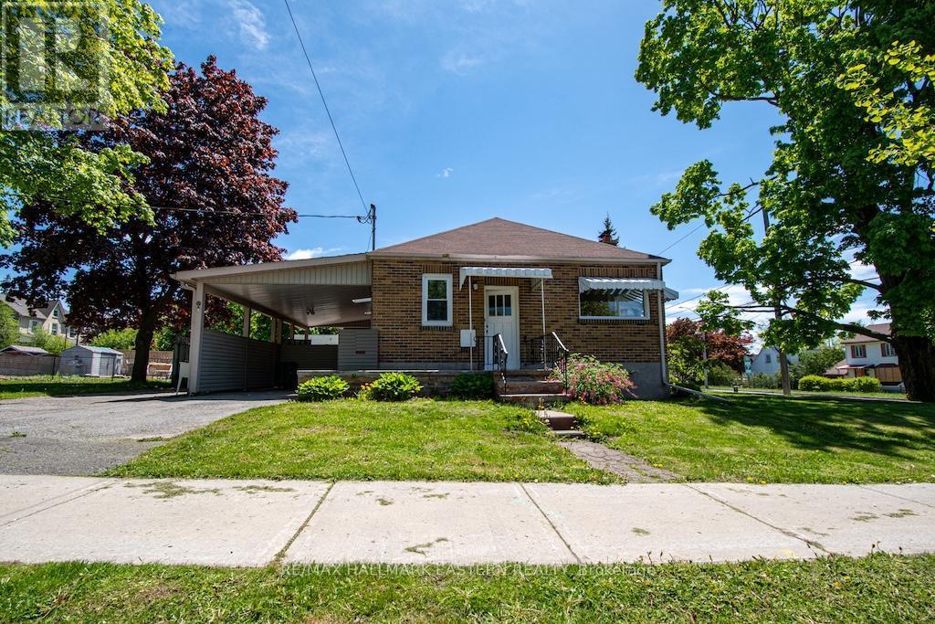 760 Chemong Road, Peterborough (Northcrest Ward 5), ON - Outdoor