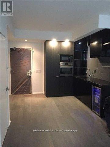 810 - 70 Temperance Street, Toronto, ON - Indoor Photo Showing Other Room