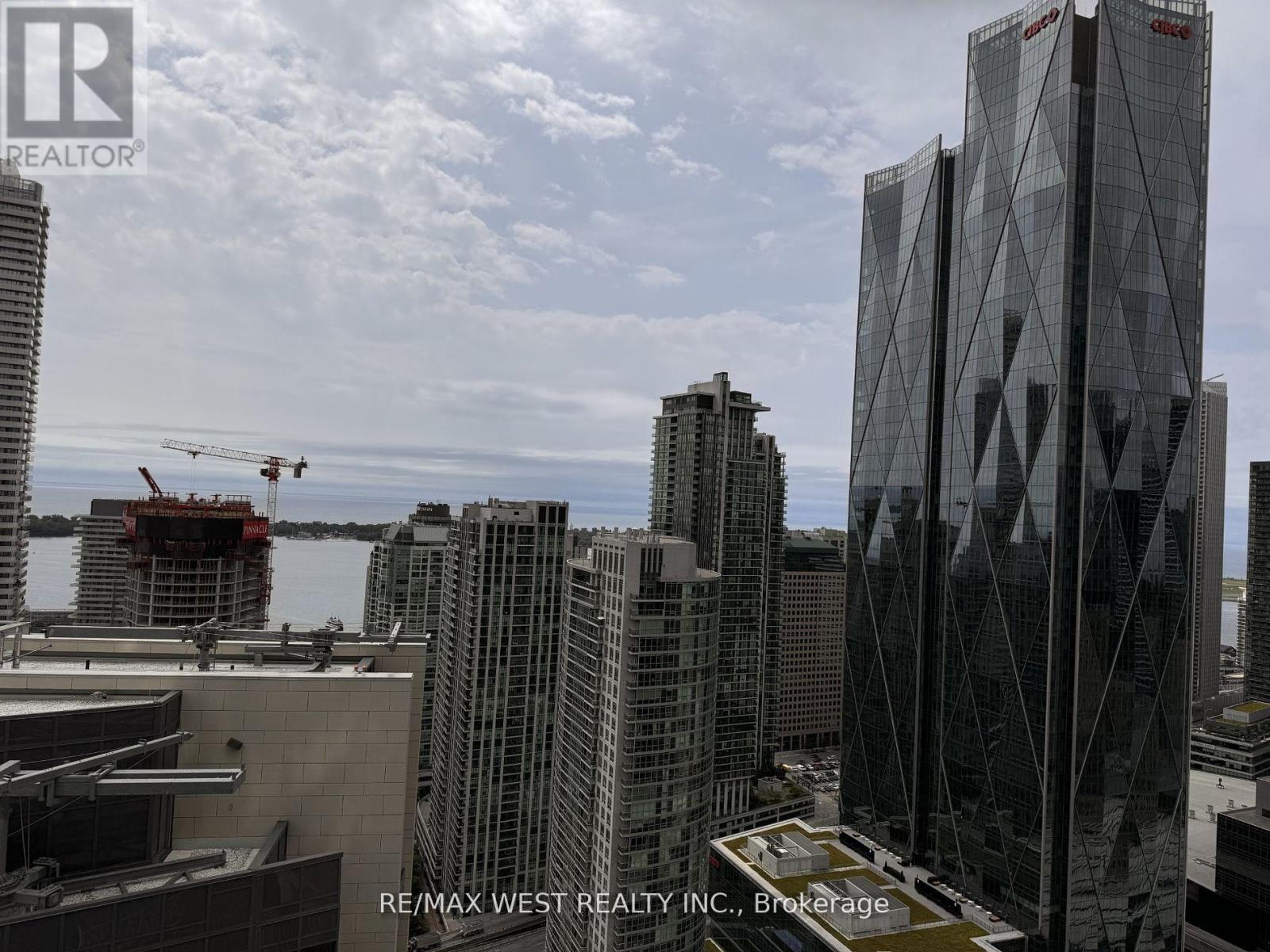 4002 - 8 The Esplanade, Toronto, ON - Outdoor