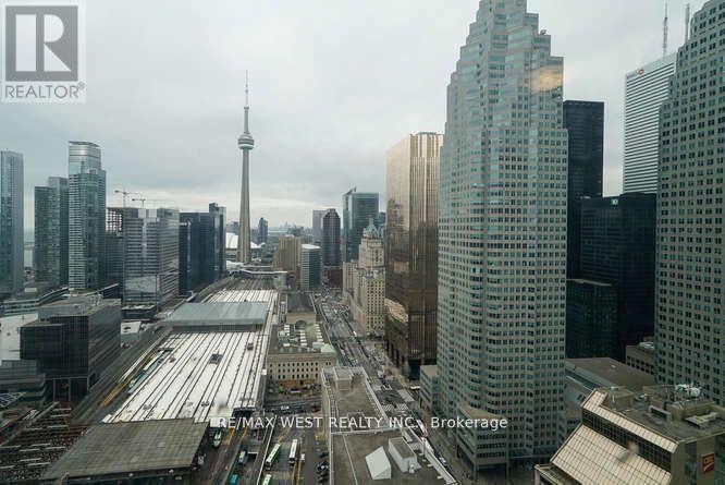 4002 - 8 The Esplanade, Toronto, ON - Outdoor