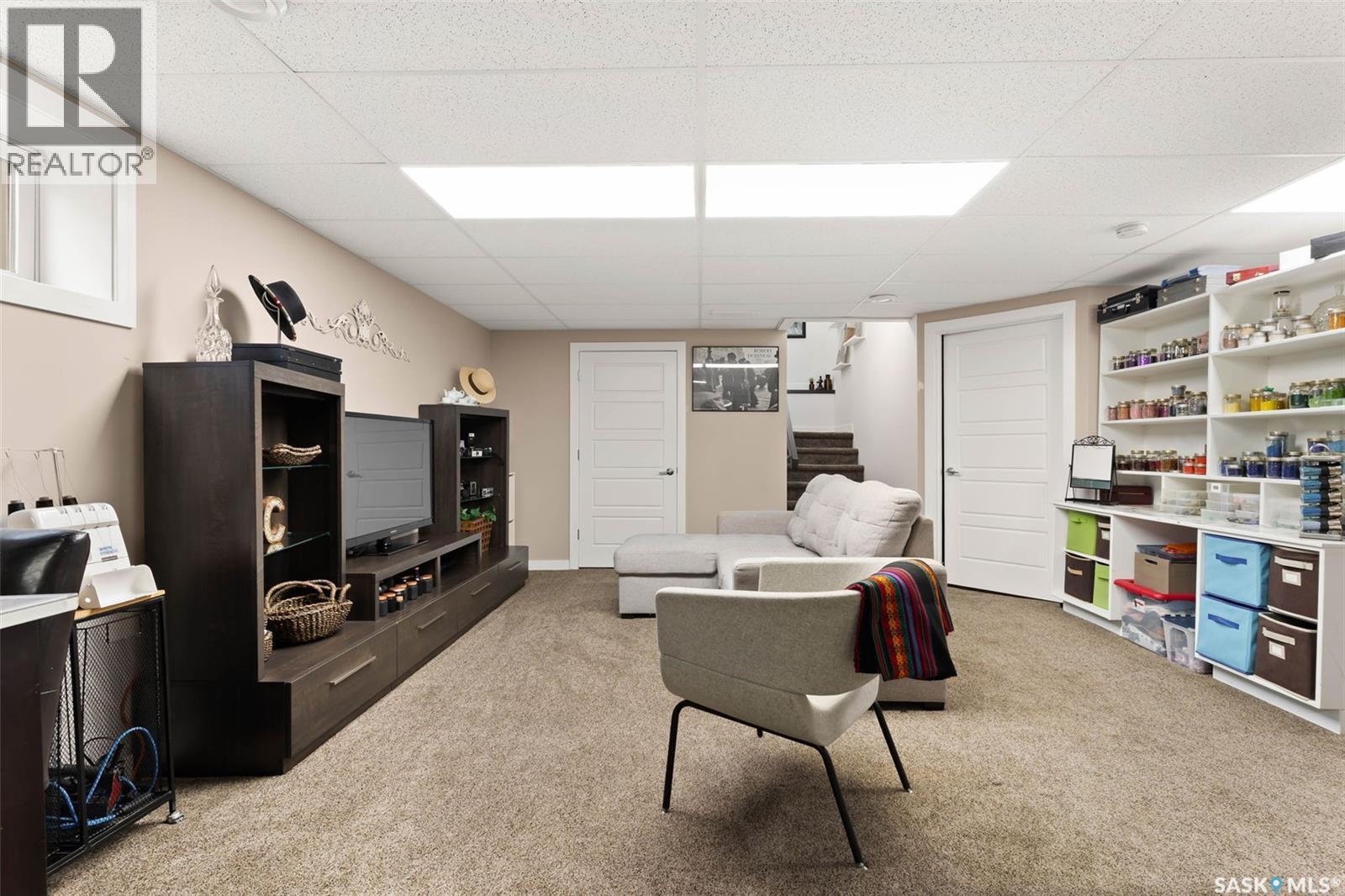 5061 Snowbirds Crescent, Regina, SK - Indoor