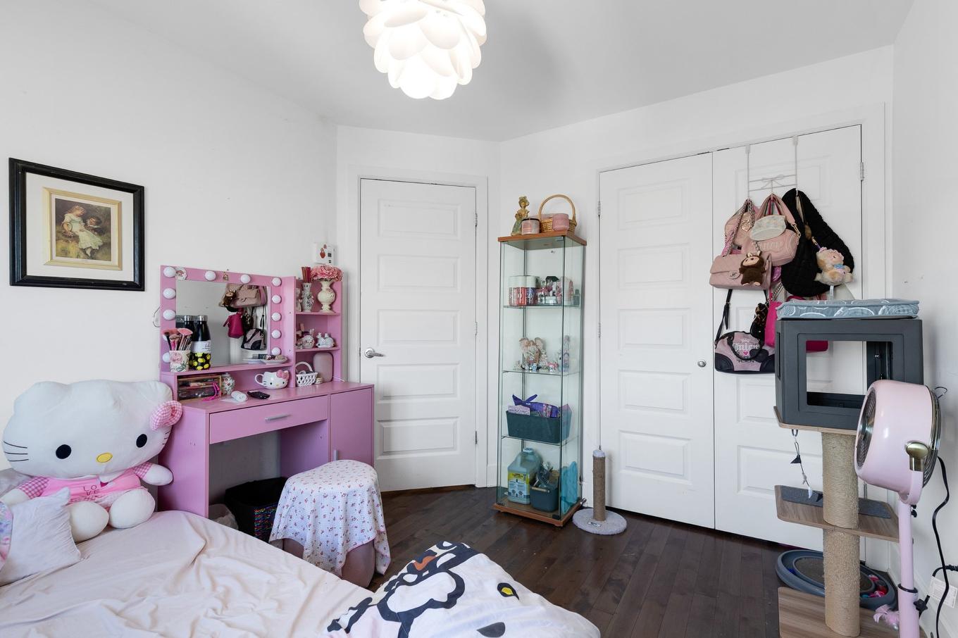 Chambre à coucher - 18857 Rue Hubert-Aquin, Mirabel, QC - Indoor Photo Showing Bedroom