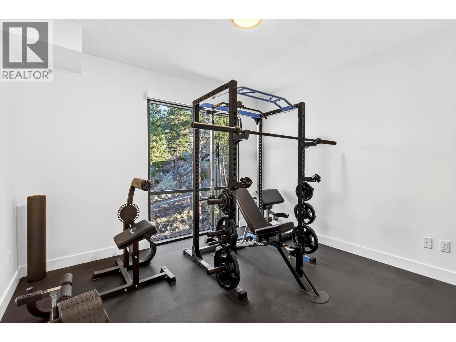 3434 Mckinley Beach Drive Unit# 408, Kelowna, BC - Indoor Photo Showing Gym Room