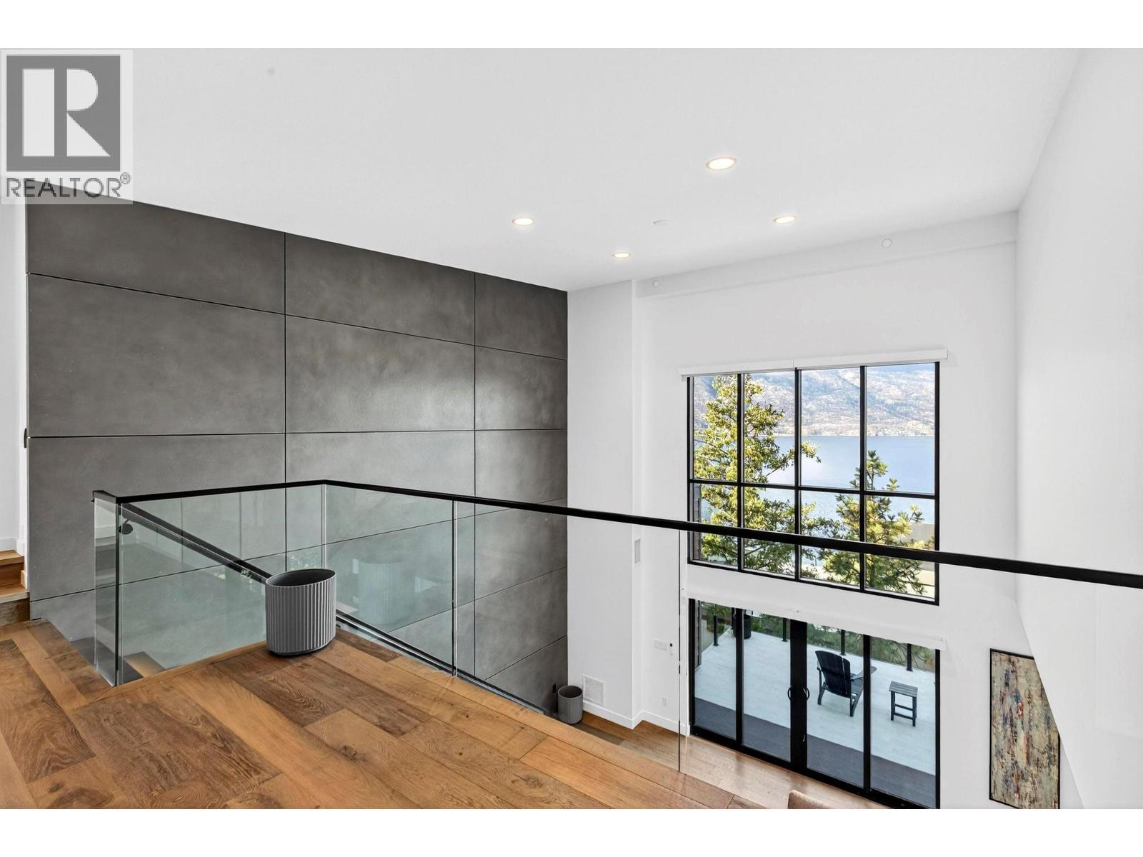 3434 Mckinley Beach Drive Unit# 408, Kelowna, BC - Indoor Photo Showing Other Room