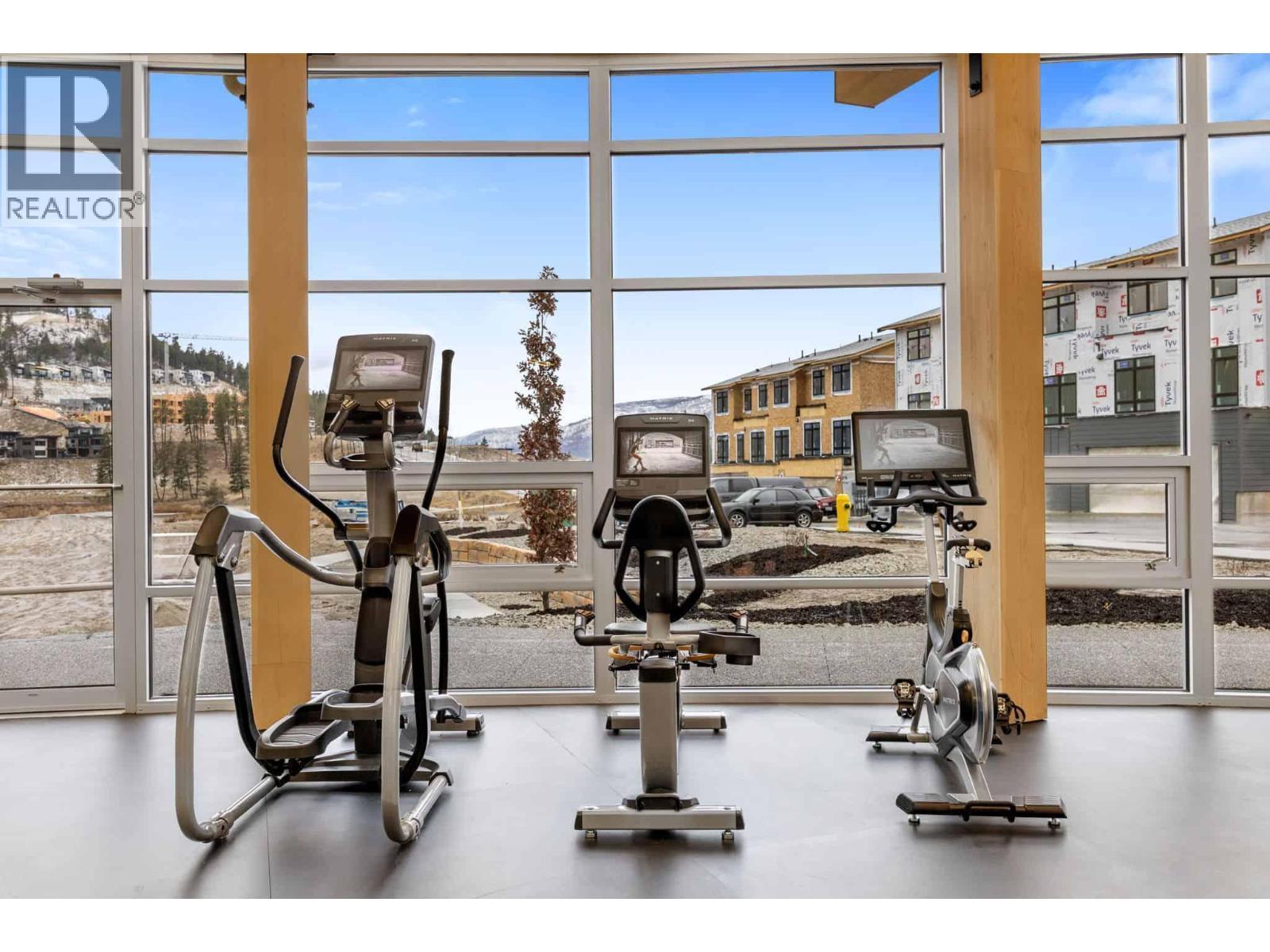 3434 Mckinley Beach Drive Unit# 408, Kelowna, BC - Indoor Photo Showing Gym Room
