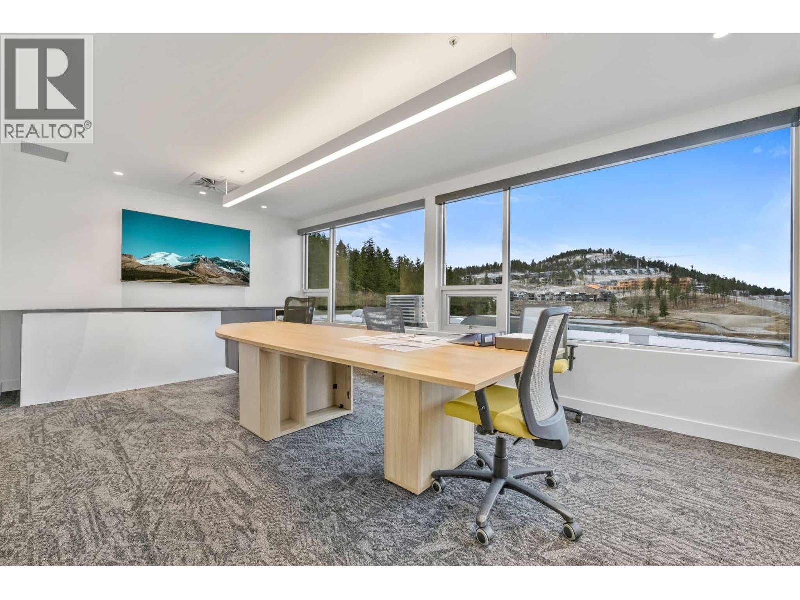 3434 Mckinley Beach Drive Unit# 408, Kelowna, BC - Indoor Photo Showing Office