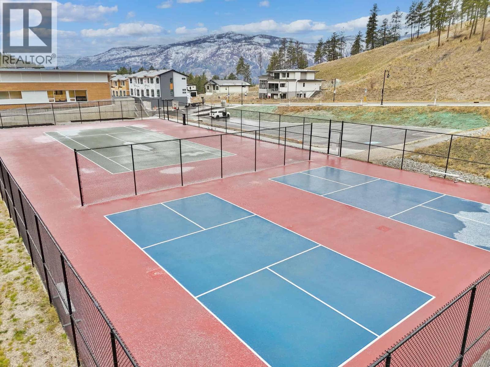 3434 Mckinley Beach Drive Unit# 408, Kelowna, BC - Outdoor
