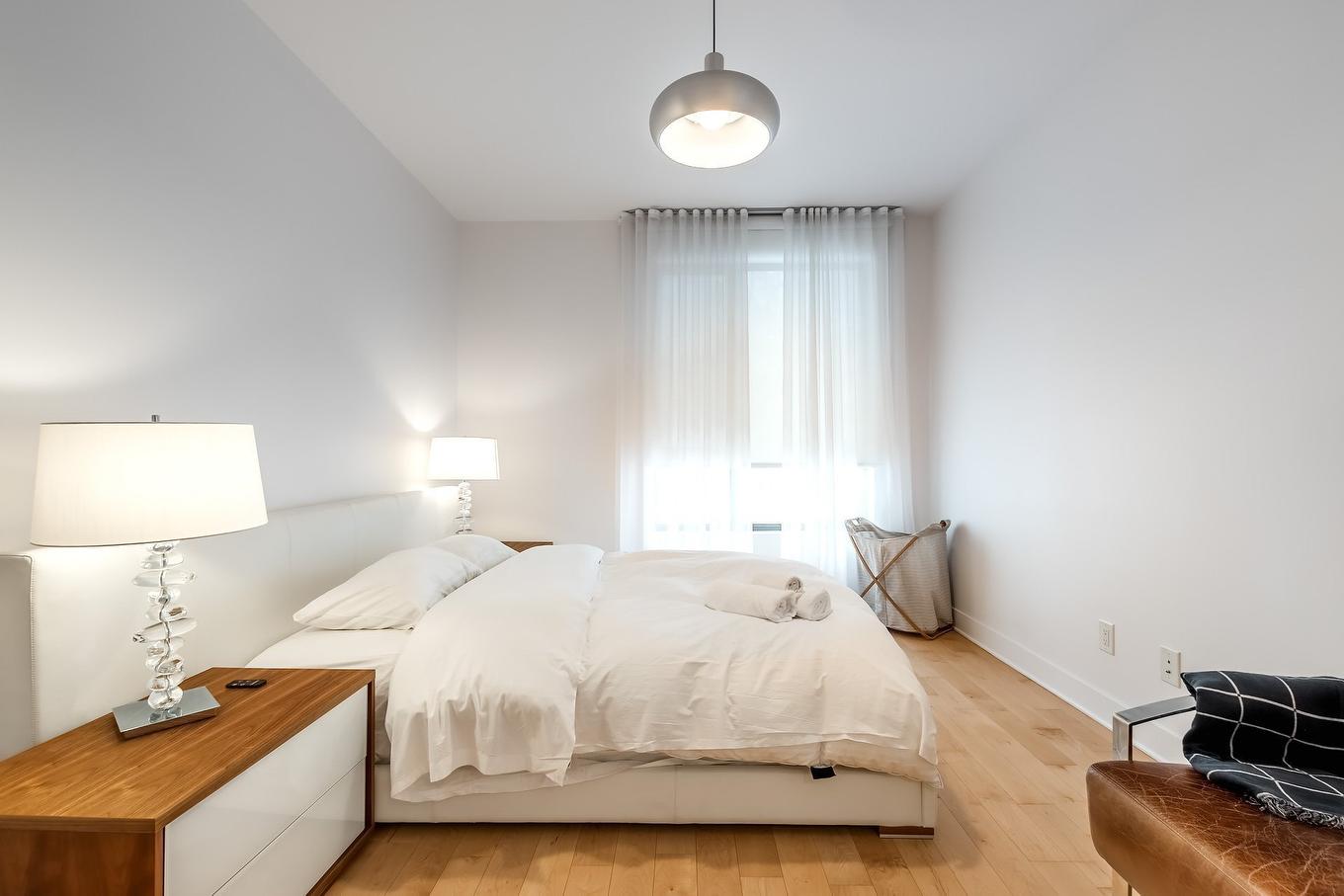 Chambre à coucher principale - 211-7317 Av. Victoria, Montréal (Côte-Des-Neiges/Notre-Dame-De-Grâce), QC - Indoor Photo Showing Bedroom