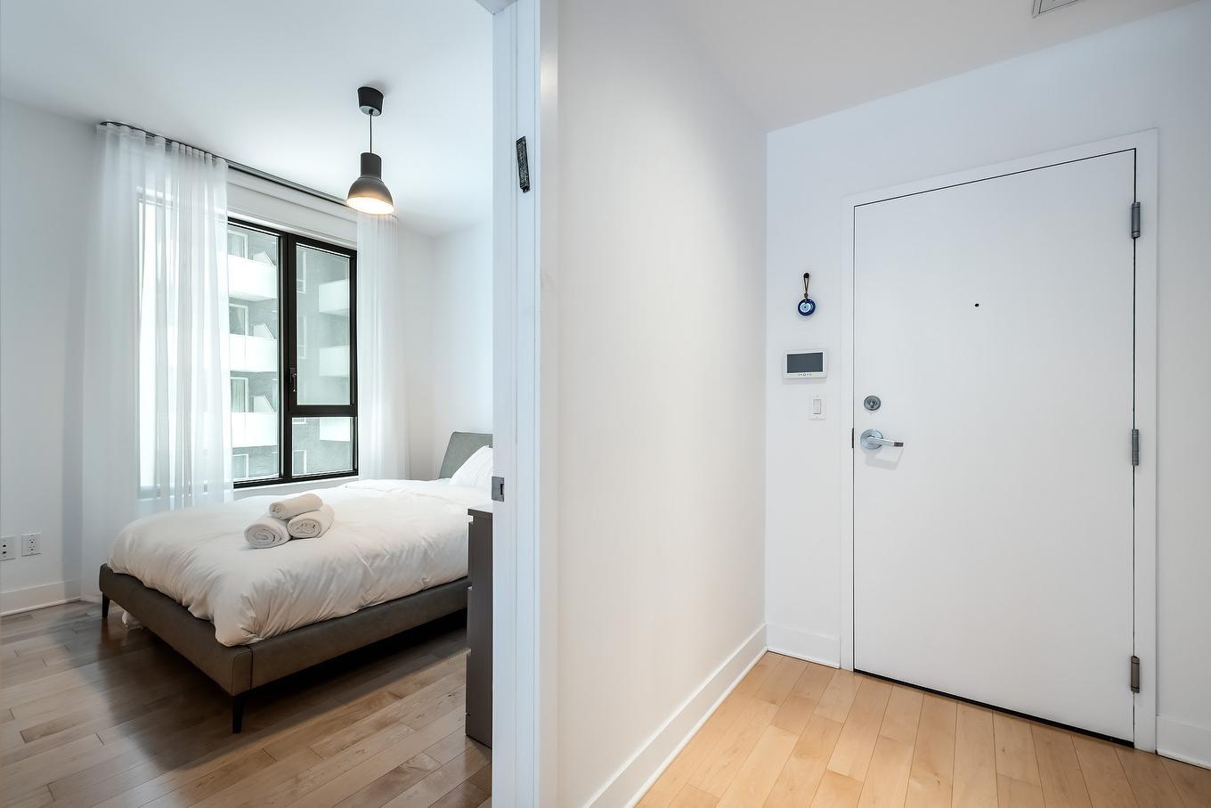 Chambre à coucher - 211-7317 Av. Victoria, Montréal (Côte-Des-Neiges/Notre-Dame-De-Grâce), QC - Indoor Photo Showing Bedroom