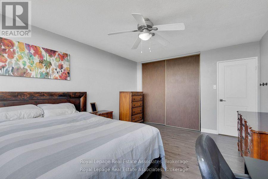 1204 - 215 Glenridge Avenue, St. Catharines, ON - Indoor Photo Showing Bedroom